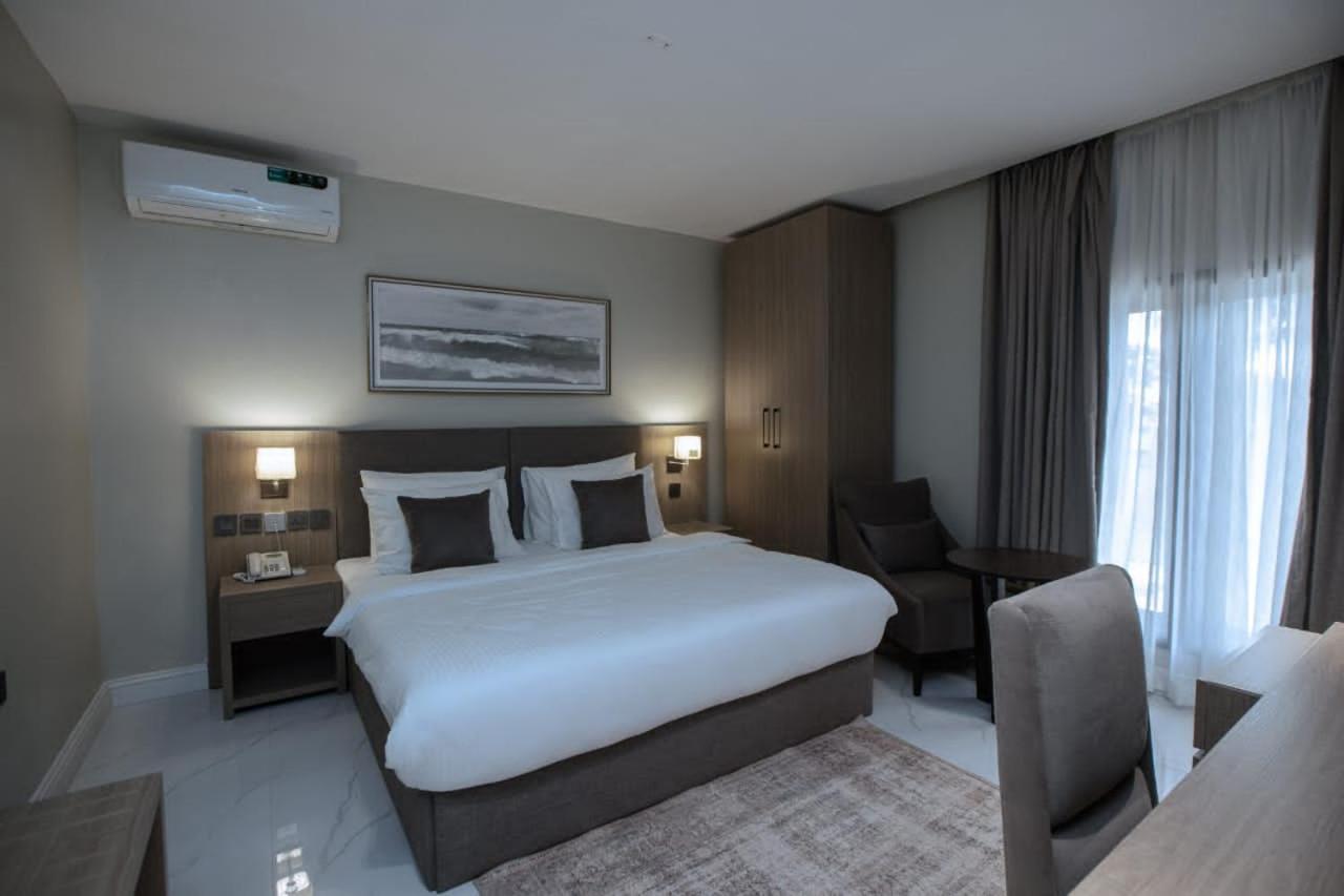 Knightsbridge Hotel & Suites Abuja Ngoại thất bức ảnh