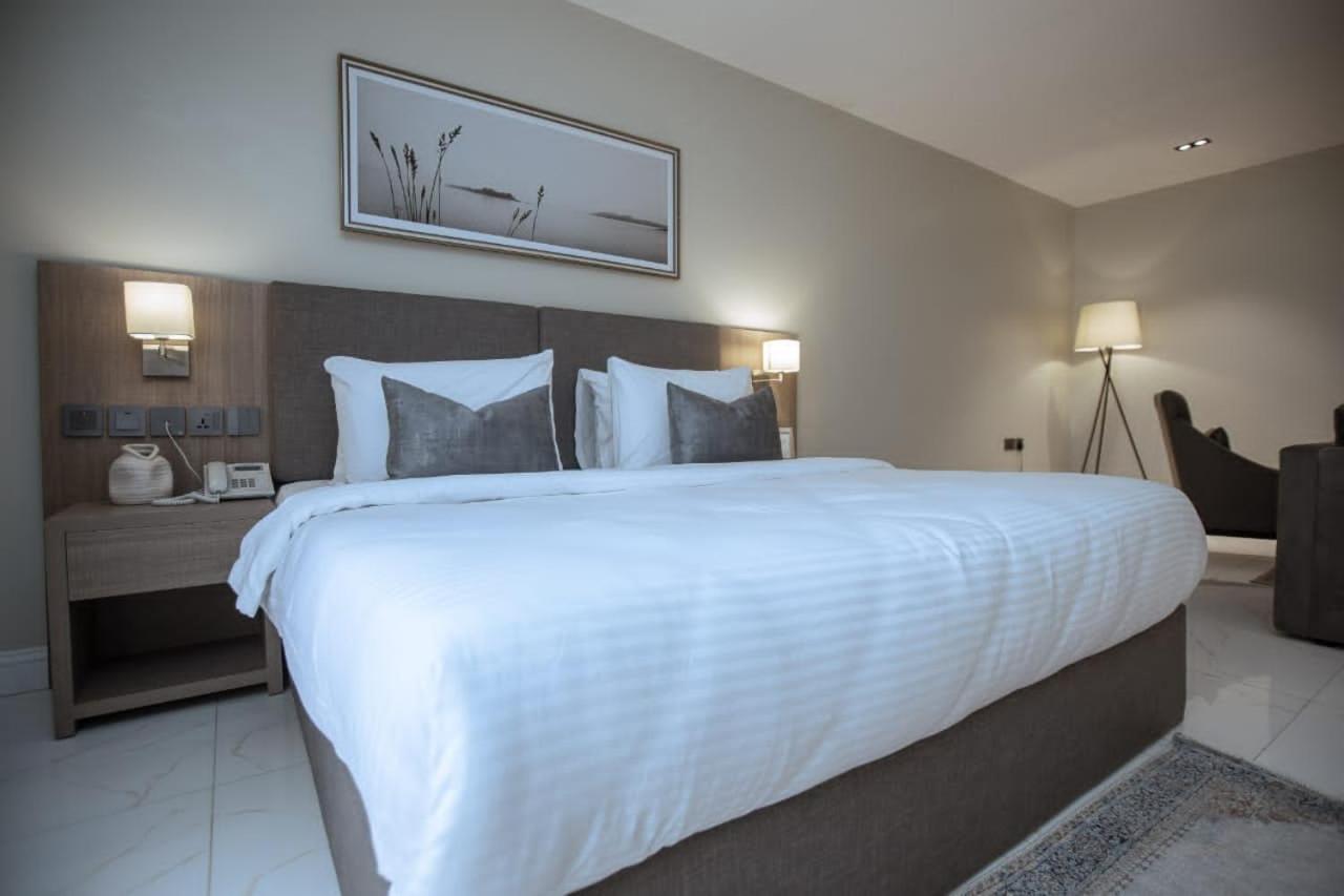 Knightsbridge Hotel & Suites Abuja Ngoại thất bức ảnh